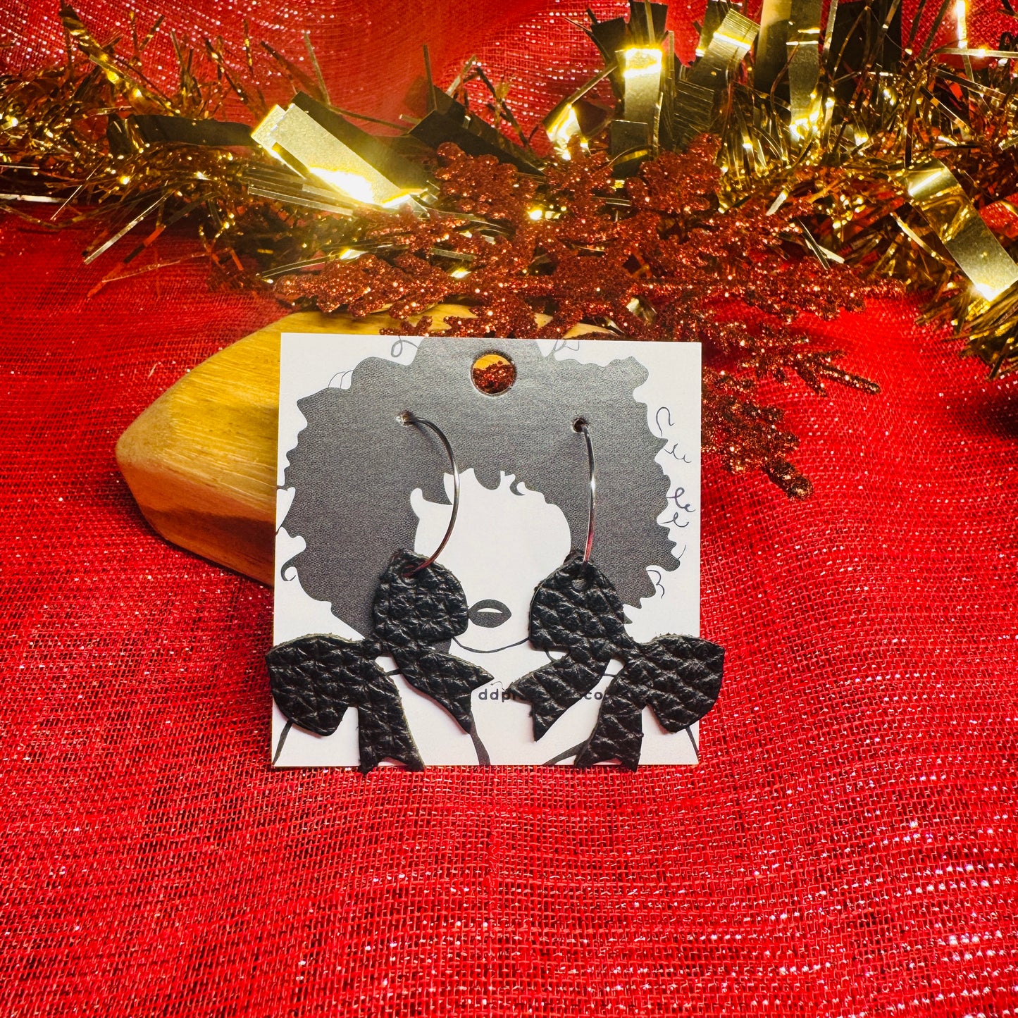 Leather Earrings - Tiny Bows