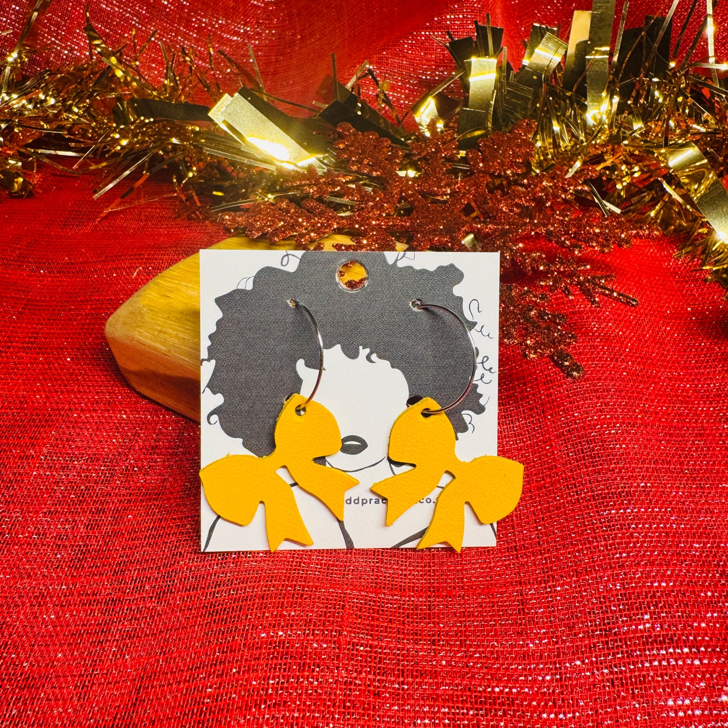 Leather Earrings - Tiny Bows