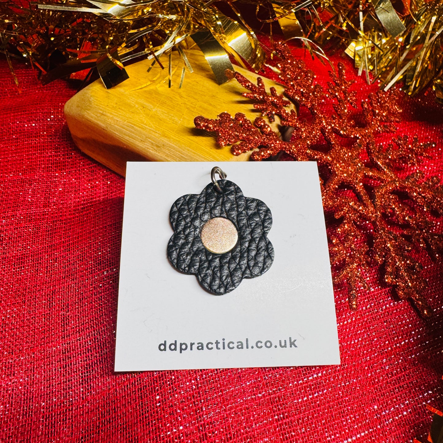 Leather Pendant - Flower