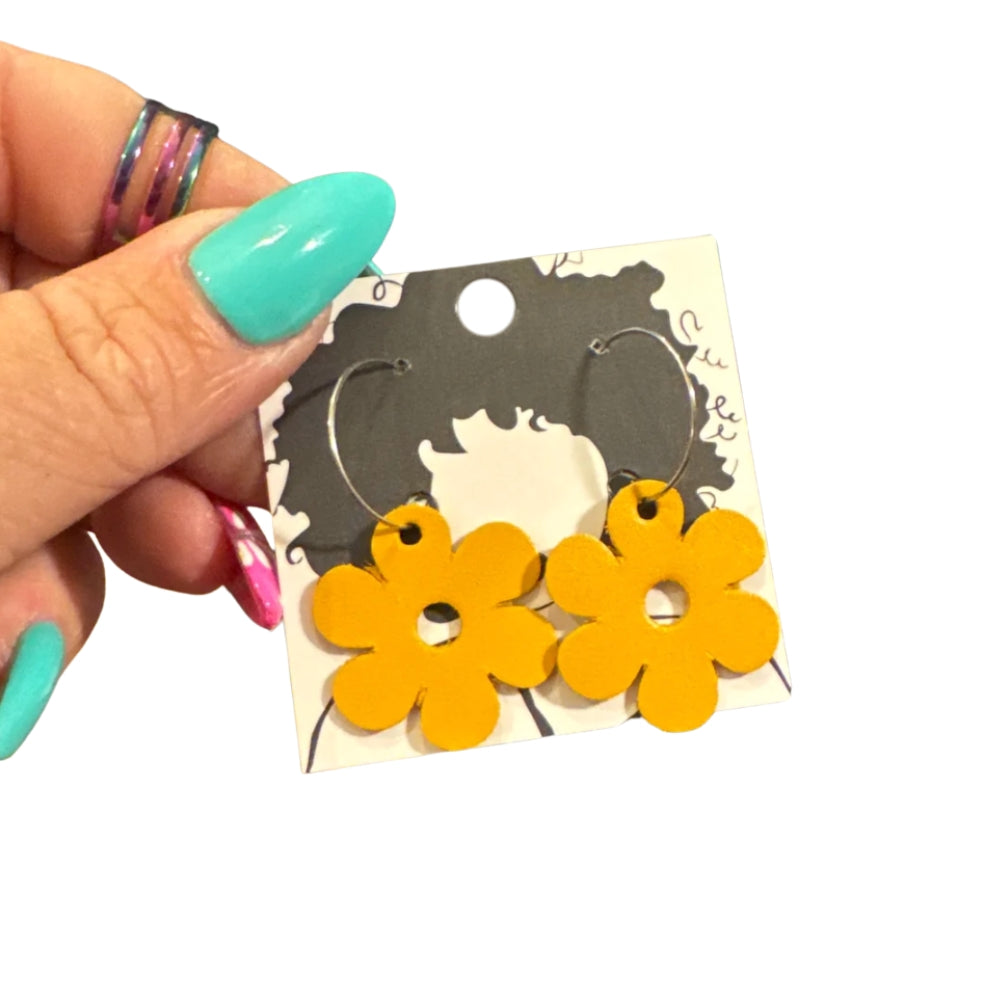 Leather Earrings - Tiny Flowers