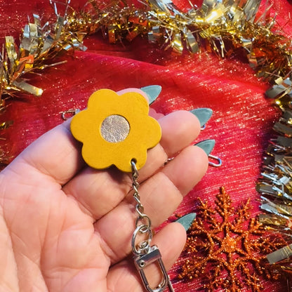 Leather Keyring - Daisy