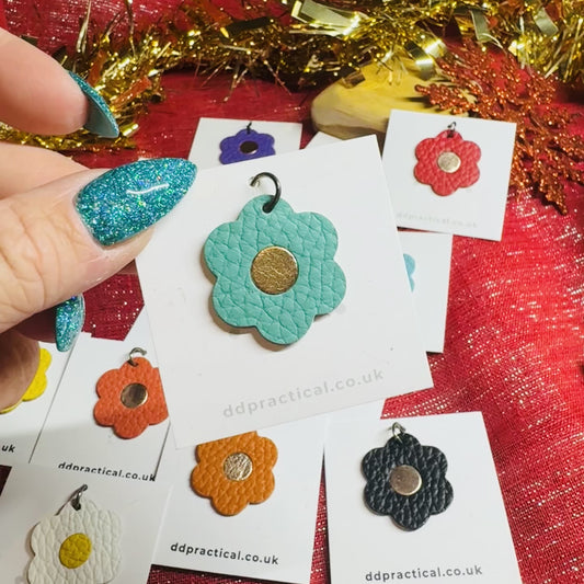 Leather Pendant - Flower