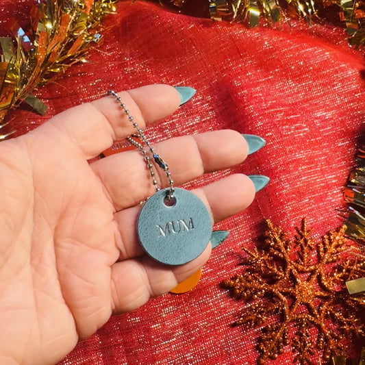 Leather Tag - Foiled 'Mum'
