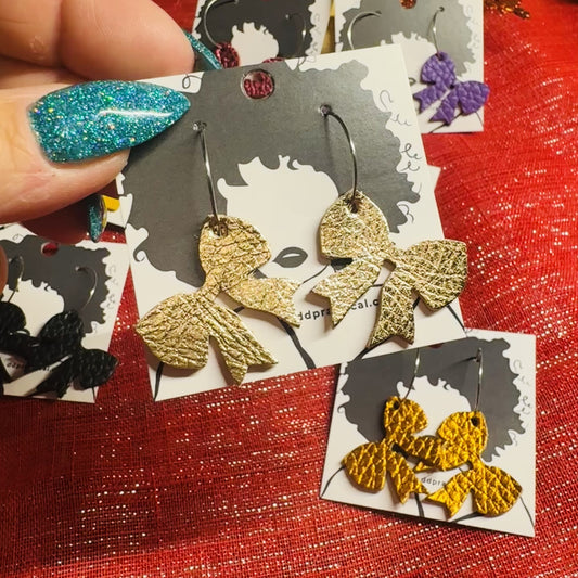 Leather Earrings - Tiny Bows